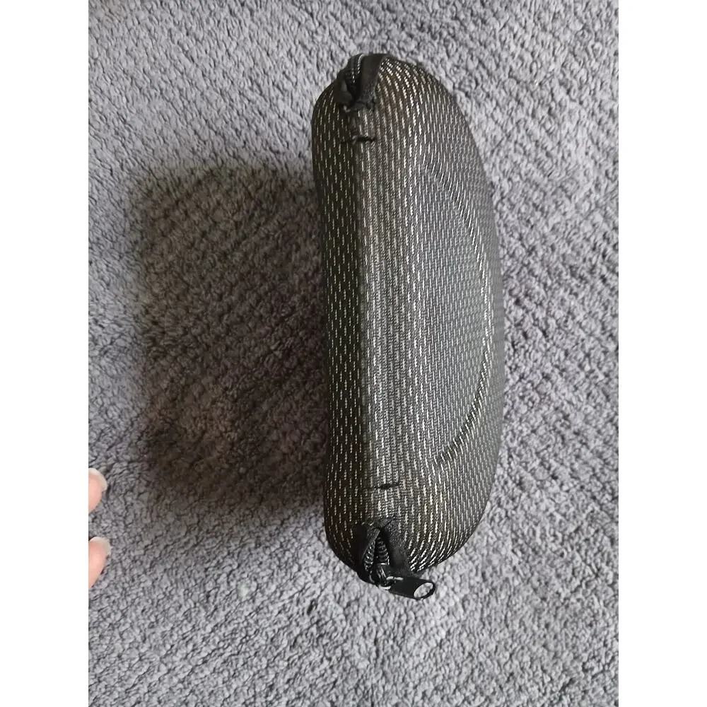 Oakley curved clamshell